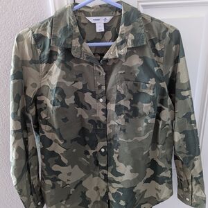 NWOT Old Navy Green Camouflage Shirt